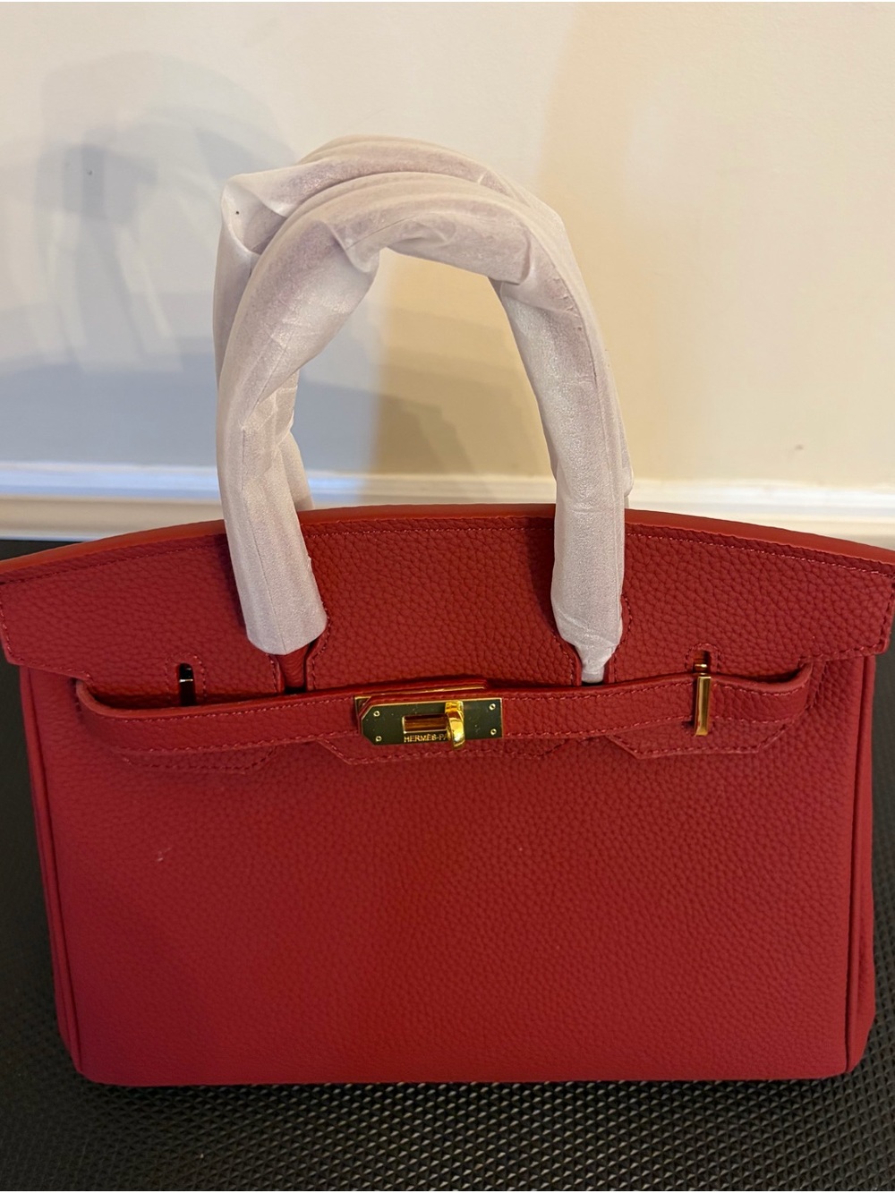 Classic Dark Red Leather Structured Top-Handle Hand Bag - Picture 5 of 9